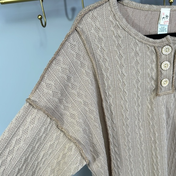 Stylish Beige Sweater - Picture 8 of 8